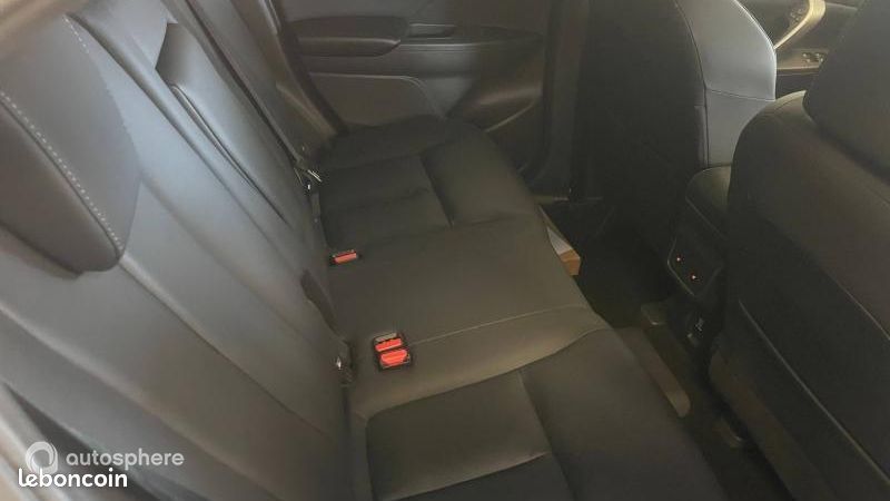 Mitsubishi Eclipse Cross 2.4 MIVEC PHEV 188ch Instyle 4WD 2023 (image 4)