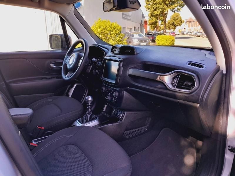 Jeep Renegade 1.6 MultiJet 130ch Limited MY21 (image 24)