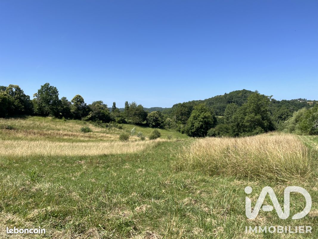 Terrain 19880 m² · à Ayen · 19 880 m² · 38 000 €