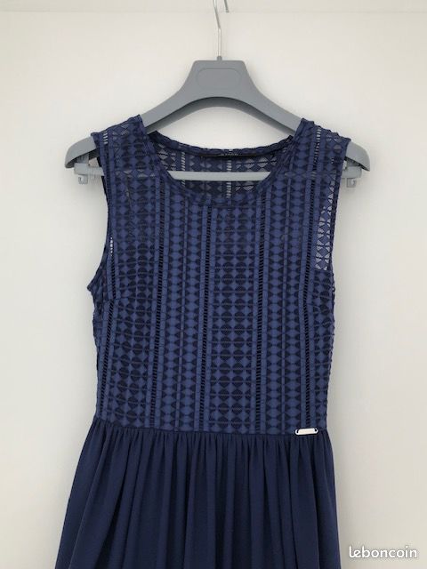 Robe (image 2)