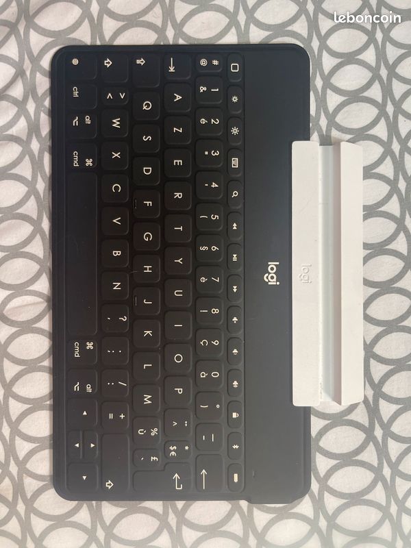Clavier Bluetooth Logitech (image 1)