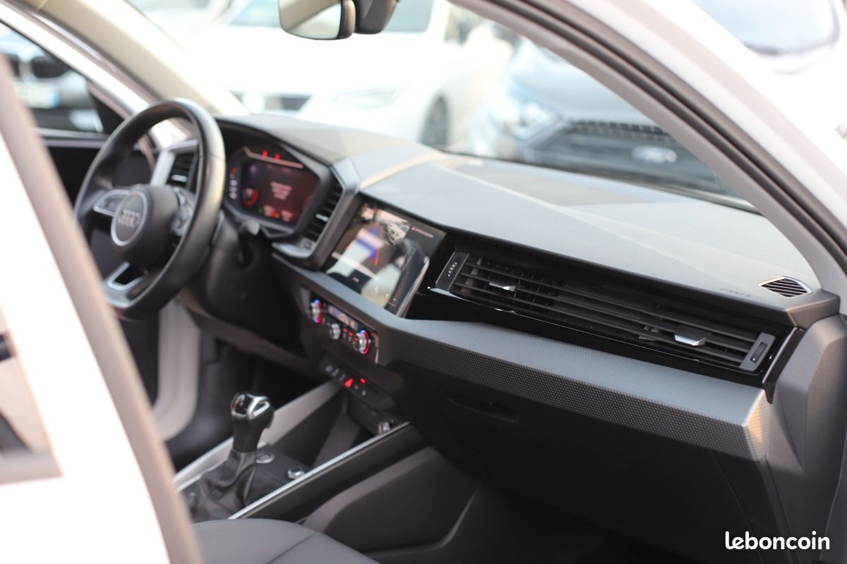 AUDI A1 ALLSTREET 30 tfsi 110 ch s tronic 7 design luxe (image 16)