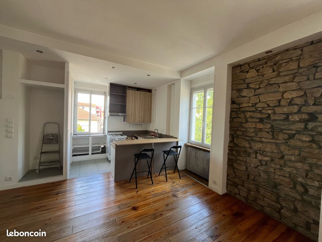 Appartement 2 pièces 70 m² · à Bourg-en-Bresse · 70 m² · 620 €/mois
