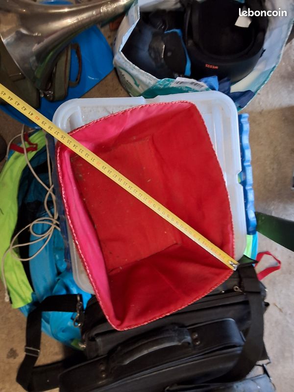 Panier plastique osier rouge (image 2)