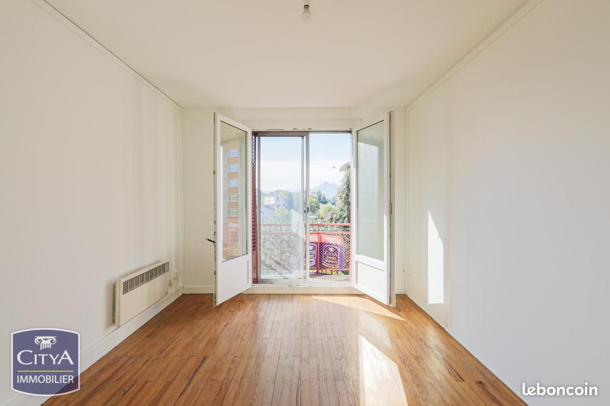 Appartement 3 pièces 56 m² · à Grenoble · 56 m² · 99 000 €