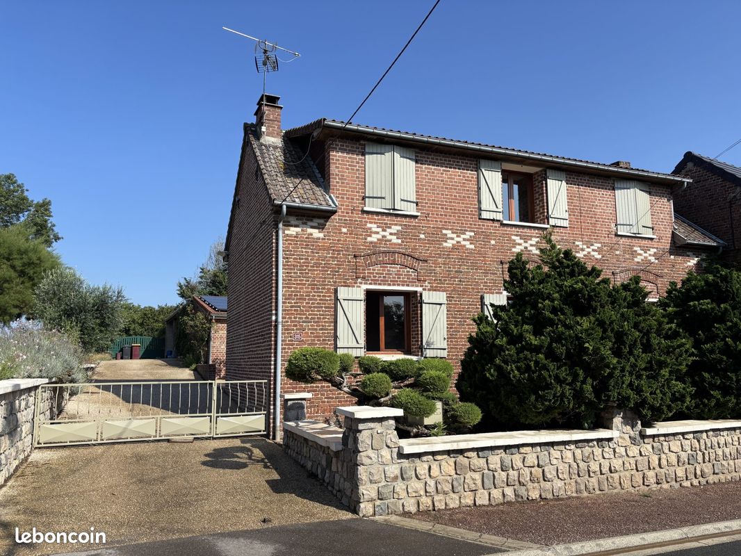 Maison 6 pièces 158 m² · à Gonnelieu · 158 m² · 244 400 €