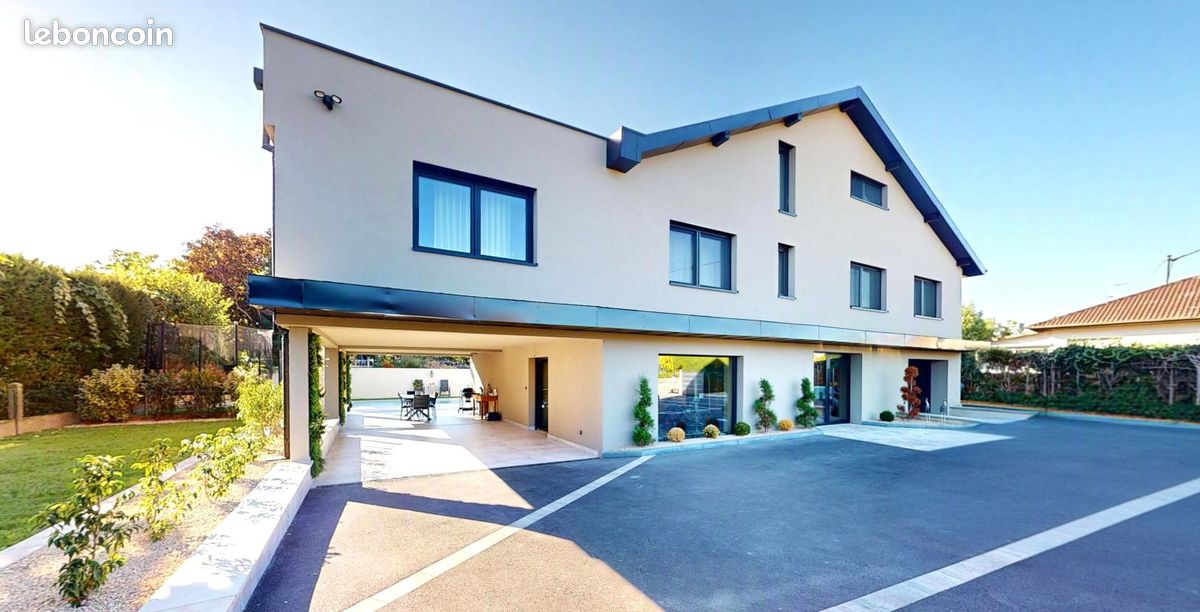 Maison 6 pièces 319 m² · à Wittelsheim · 319 m² · 832 000 €
