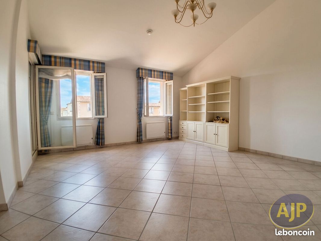 Appartement 4 pièces 120 m² · à Saintes · 120 m² · 263 800 €