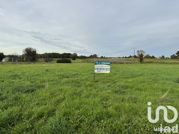 Terrain 3091 m² Montendre