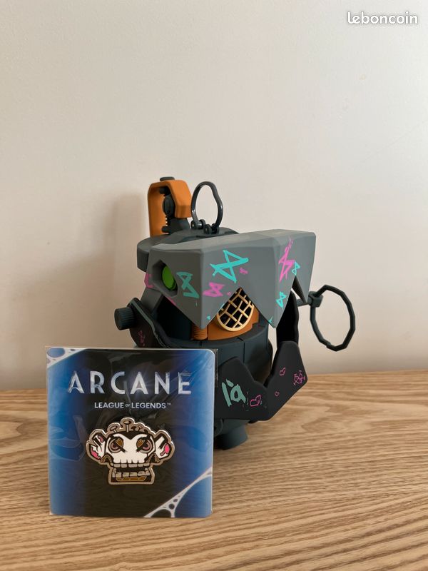 Jinx Chomper Grenade as Seen in Arcane