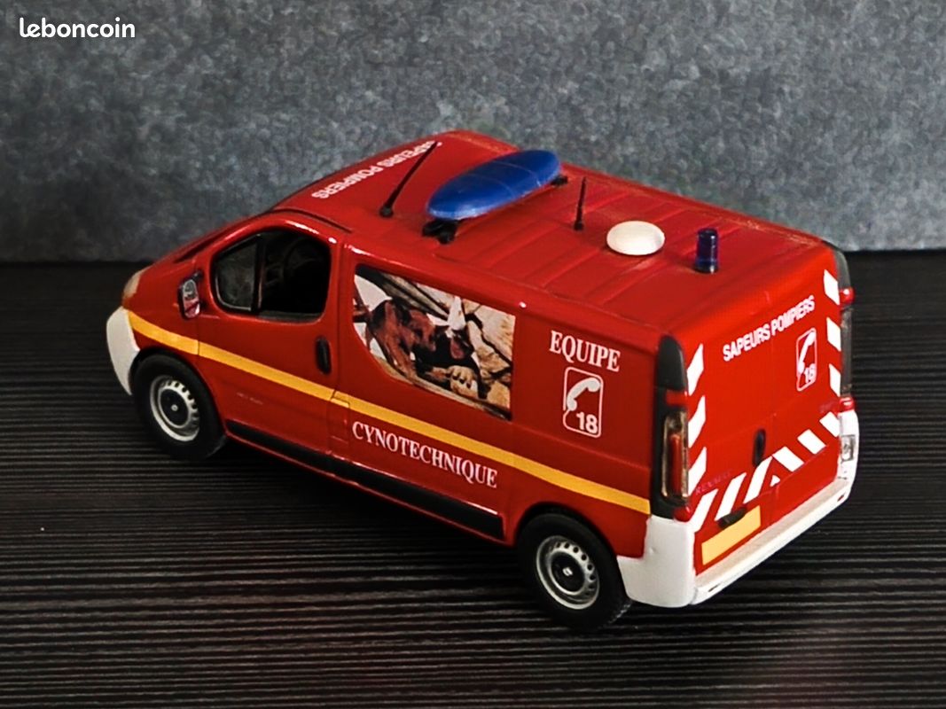 Norev SB 1/43 – Renault Trafic DCI 100 Pompiers 18 – Miniature Occasion