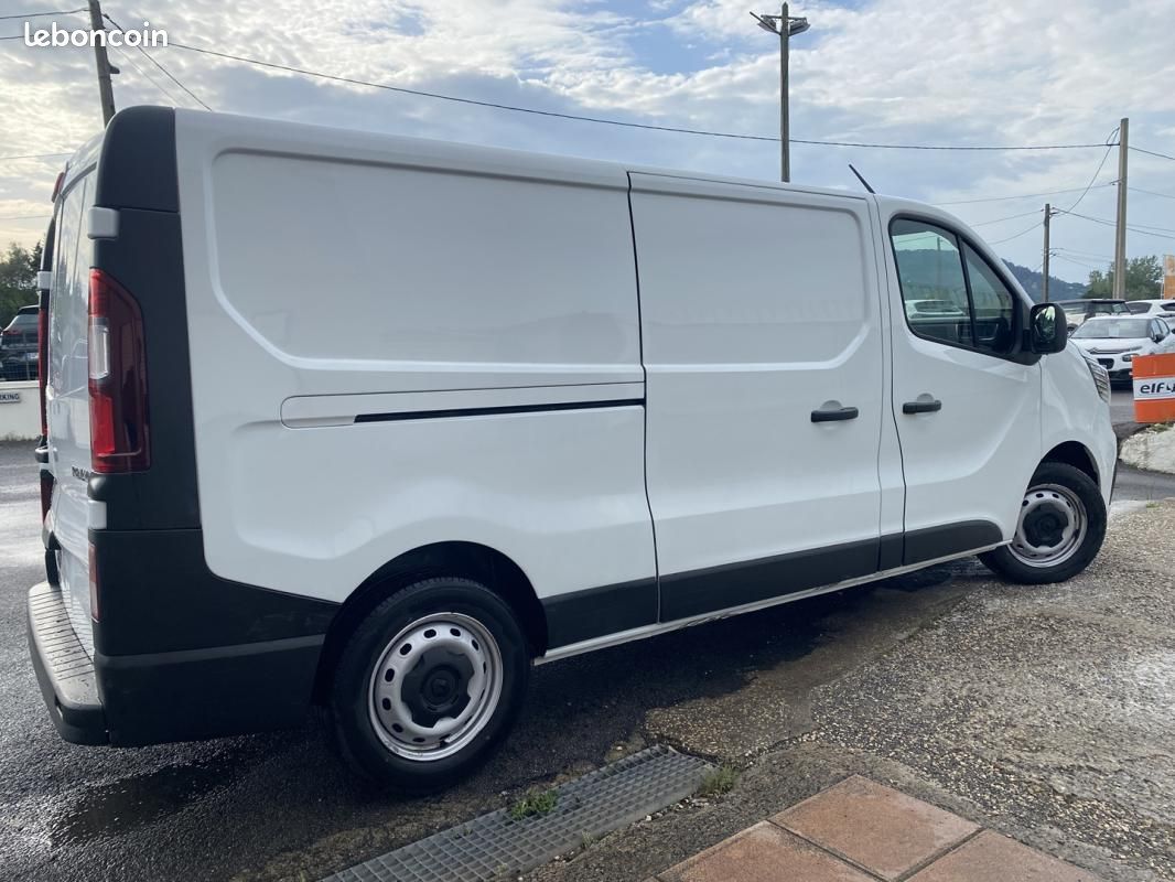 Renault Trafic L2H1 3T 2.0 BLUE DCI 130 GRAND CONFORT (image 3)