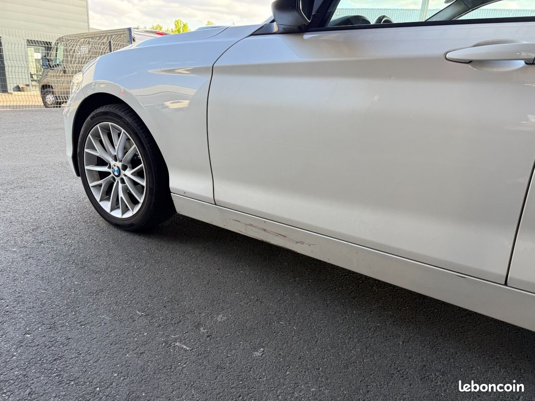 BMW SERIE 1 F20 LCI2 114d 95 CV Business Design + RADAR AV/AR + CLIM AUTO (image 28)