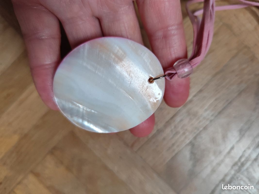 Collier avec pendentif nacre (image 4)