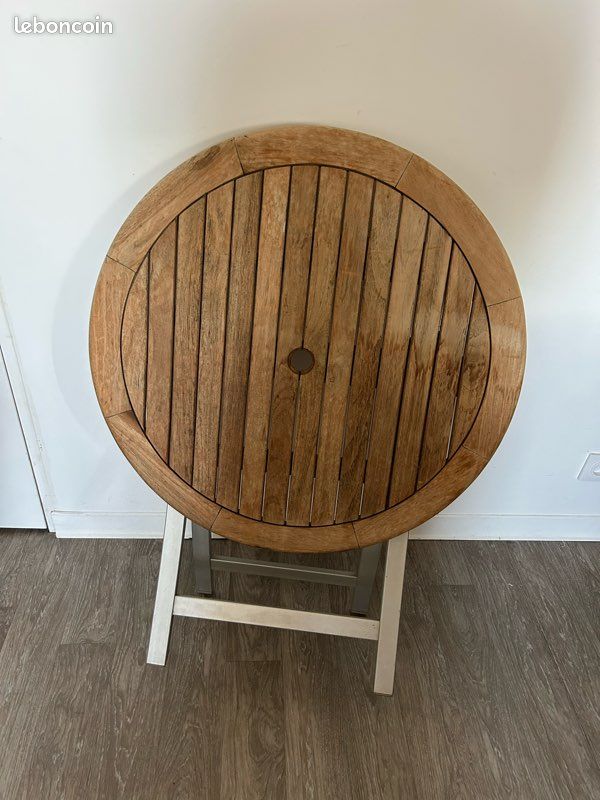 Table pliante teck pied en alu.dim 85x90 (image 3)