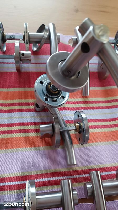 Poignée de porte inox brossé plein (image 8)