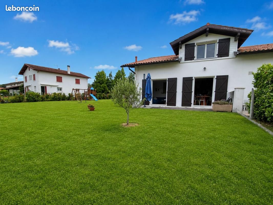 Maison 5 pièces 114 m² · à Mouguerre · 114 m² · 459 000 €
