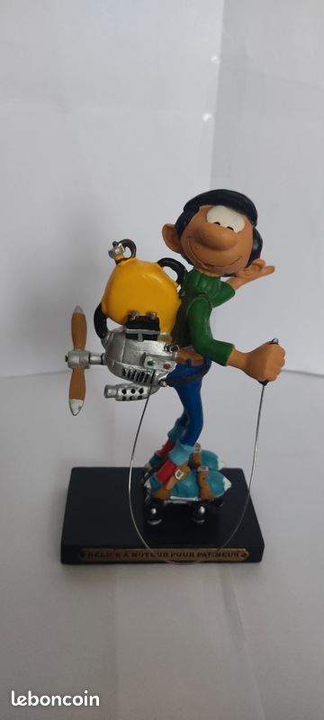 Figurine Gaston Lagaffe En Résine Avec Hélice Motorisée (2004) + Fascicule - Plastoy - TBE