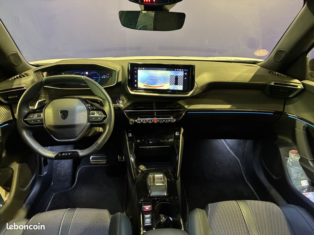 PEUGEOT 2008 1.2 Hybrid 136ch GT - 2024 - 13 500 km - CarPlay - Première main (image 7)