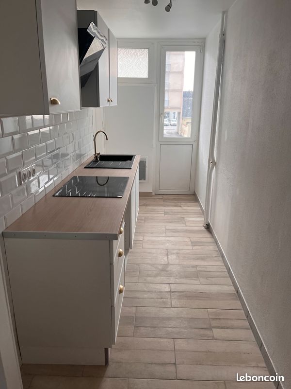 Appartement a louer fleury-les-aubrais - 2 pièce(s) - 40 m2 - Surfyn