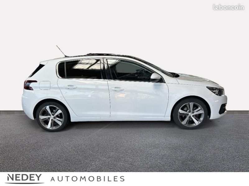 Peugeot 308 1.2 PureTech 130ch S&S Allure EAT6 (image 4)