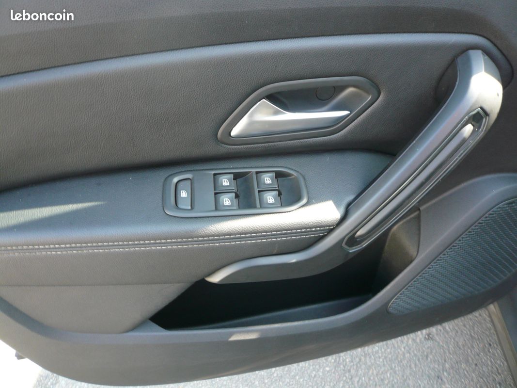 Duster 2 1.5 blue dci prestige 115ch (image 4)