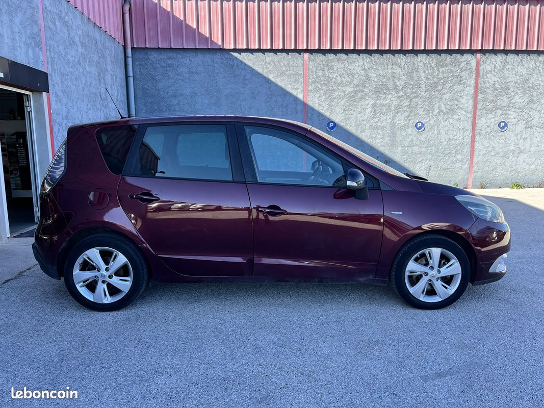 Renault SCENIC III 1.5 DCI 110CH LIMITED 2015 (image 6)