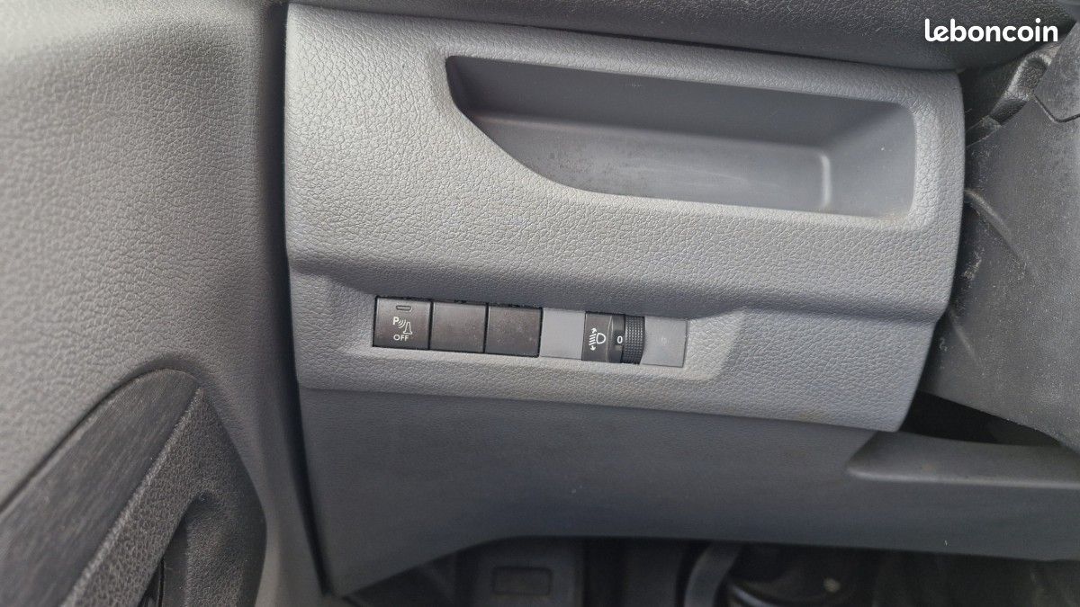 Peugeot Expert Standard 1.5 BlueHDI 120 Premium (image 20)