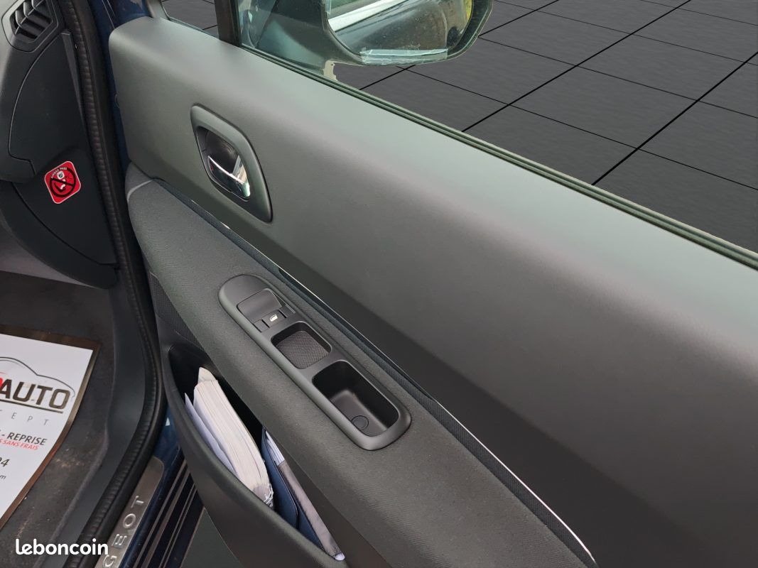 Peugeot 5008 2.0 blue hdi 150 allure / 7 places (image 20)