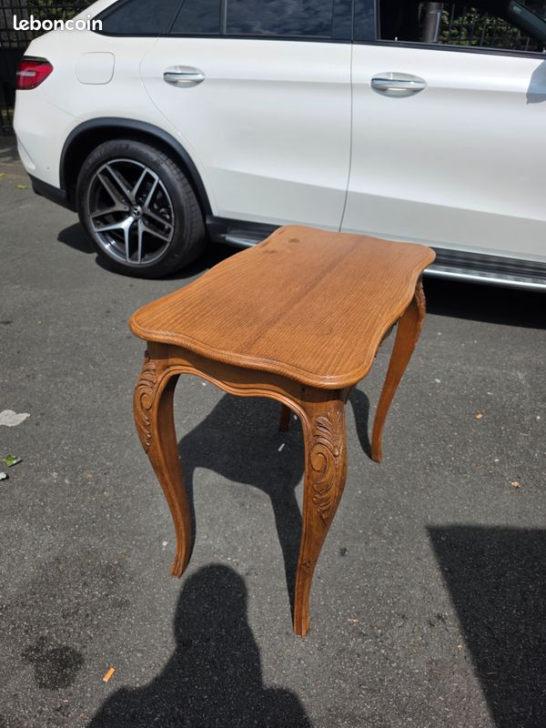 Table en bois (image 2)
