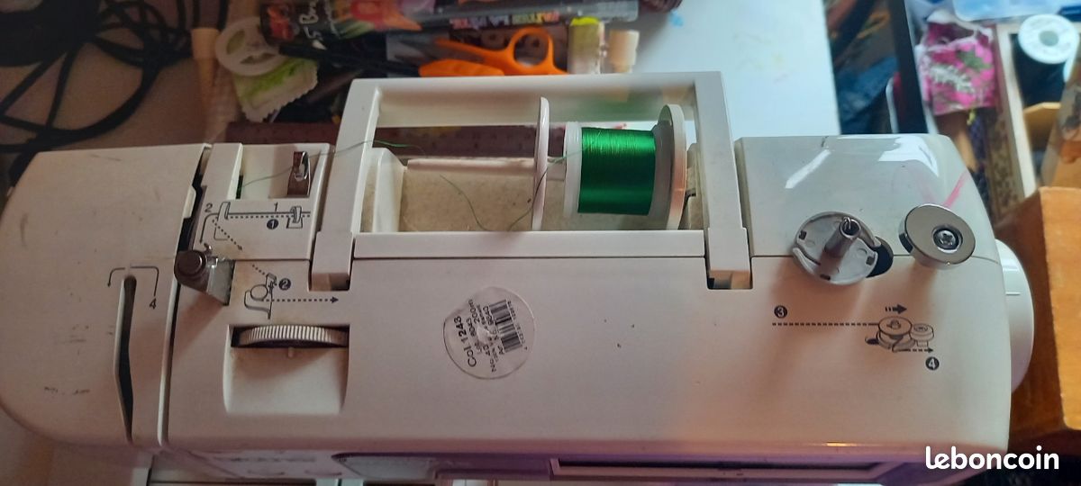 Machine a coudre et a broder (image 2)