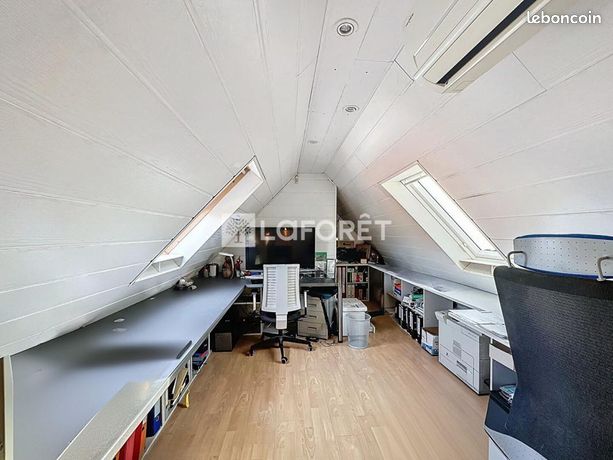 https://img.leboncoin.fr/api/v1/lbcpb1/images/71/72/41/717241f0f7d8cc655fb10fce4ff20d187c46aea0.jpg?rule=ad-image