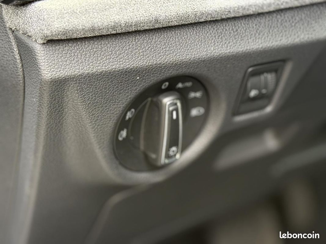 SKODA SCALA TSI 116 DSG7 Sélection avec Caméra (image 22)