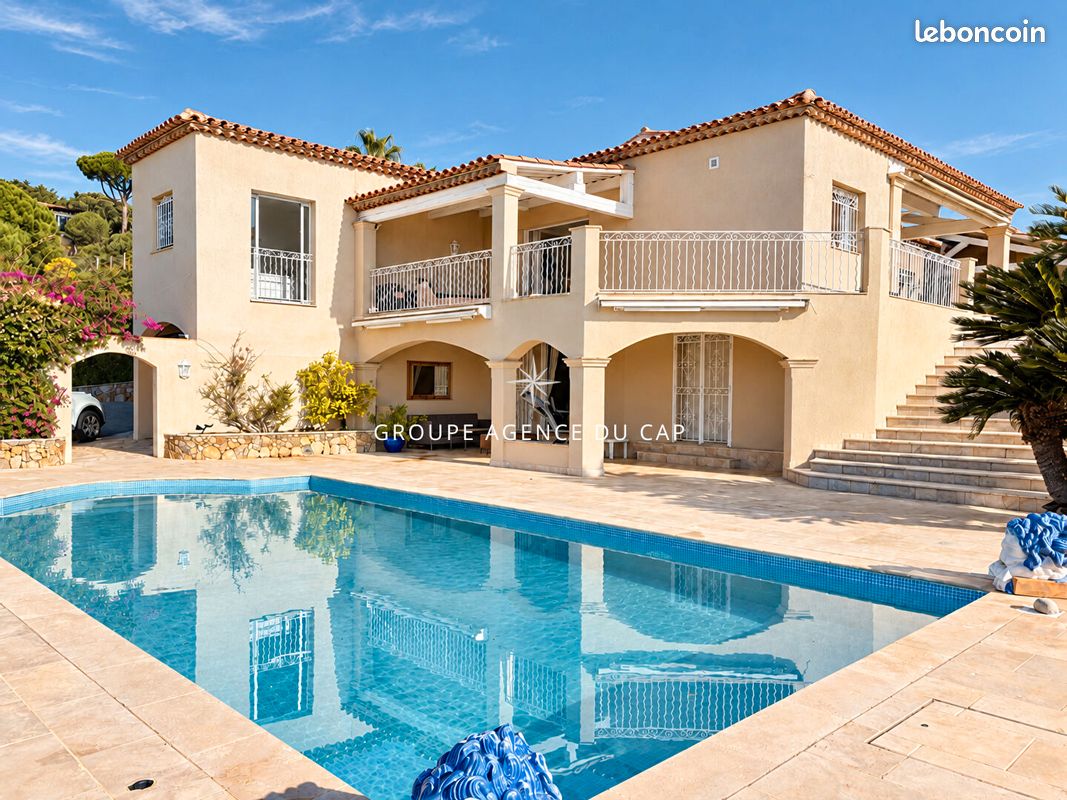 Maison 5 pièces 190 m² · à Roquebrune-sur-Argens · 190 m² · 2 550 000 €