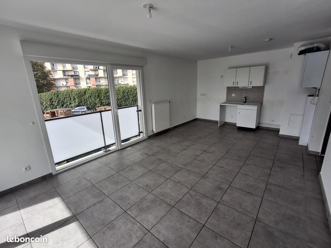 Appartement 3 pièces 59 m² · à Saint-Martin-le-Vinoux · 59 m² · 802 €/mois
