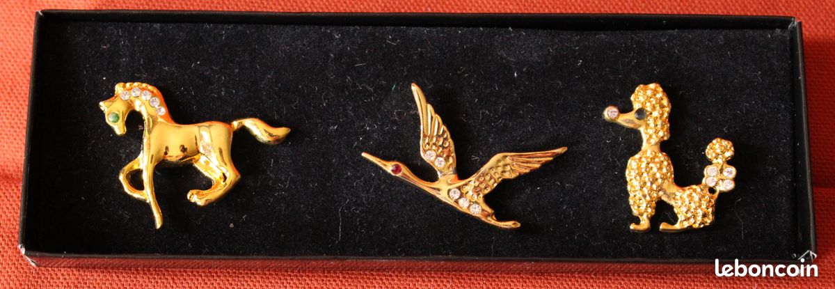 Broche Vintage Cheval Doré Strass - France, En Bon état - Idéal Pour Collection Ou Accessoire