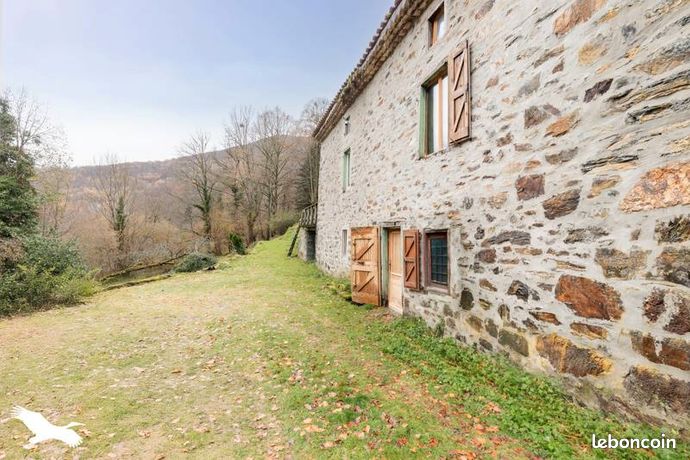 Maison 5 pièces 145 m²