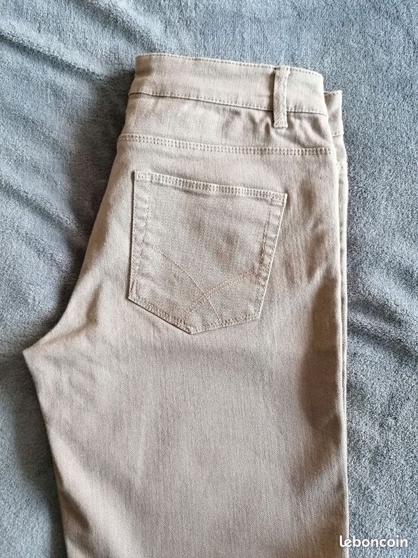 Short taupe Camaieu, taille 36 (image 4)
