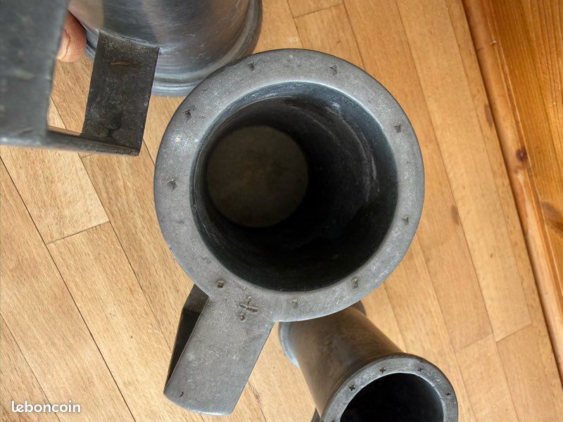 Série de mesures à liquide en étain (image 2)