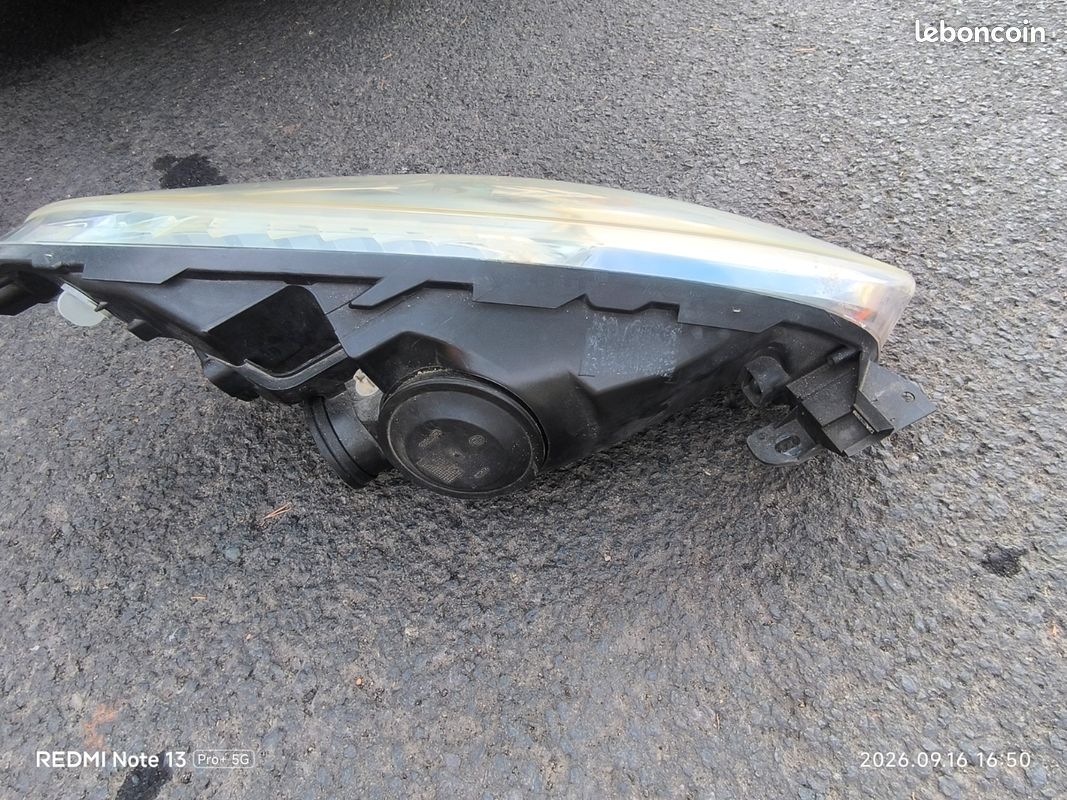 Phare gauche Citroën C4 Picasso (image 3)
