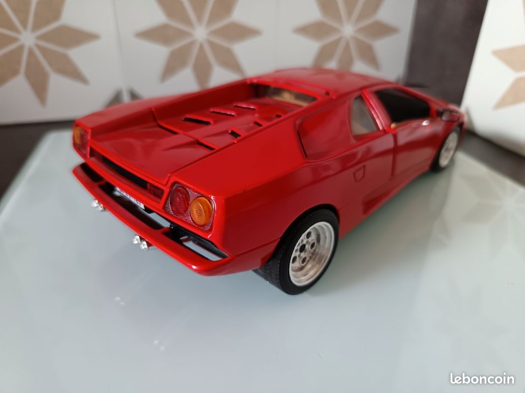 Lamborghini Diablo rouge 1/18 - Collection