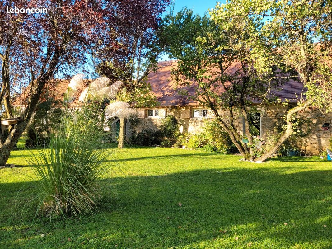 Maison 5 pièces 90 m² · à Sancoins · 90 m² · 750 €/mois