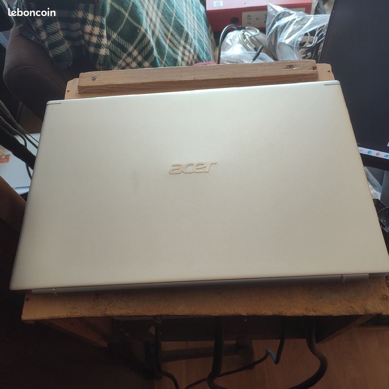 PC Acer Aspire C22-720 Tout-en-un - 21,5" - SSD 240 Go - 8 Go RAM - Windows 11