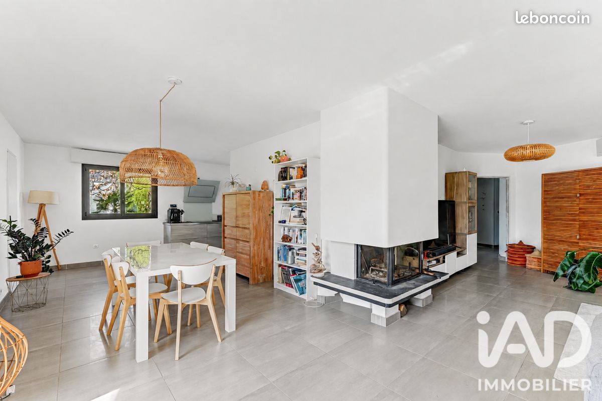 Maison 7 pièces 218 m² · à Tournefeuille · 218 m² · 669 000 €
