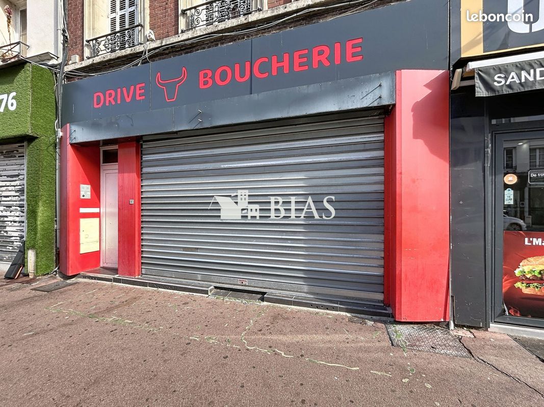 Immeuble 64 m² · à Elbeuf · 64 m² · 92 000 €