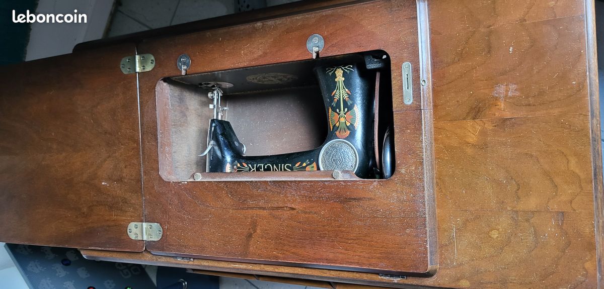 Machine à coudre table-bureau SINGER 1922 (image 4)