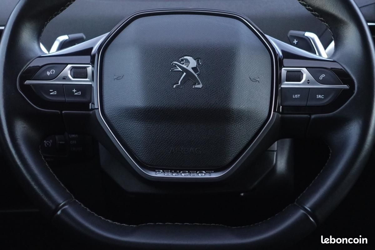 Peugeot 3008 130CH EAT8 ALLURE + FILET DE RETENUE/ 1ÈRE MAIN/ GARANTIE 12 MOIS (image 14)