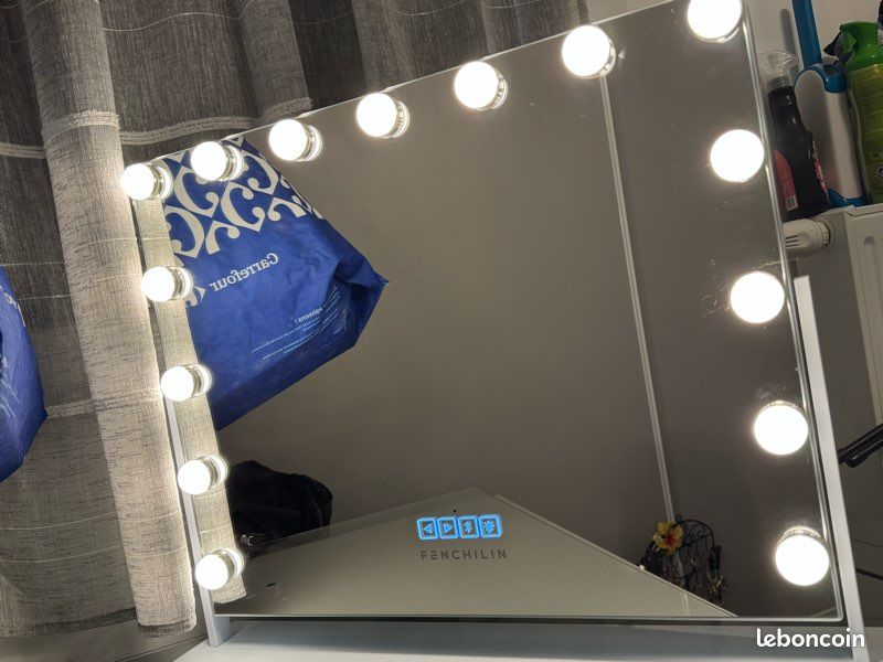 Mirroir de coiffeuse avec led et Bluetooth (image 2)