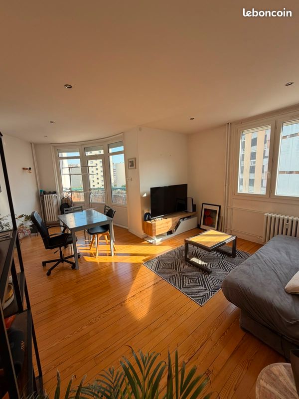 Appartement 2 pièces 64 m² · à Saint-Étienne · 64 m² · 665 €