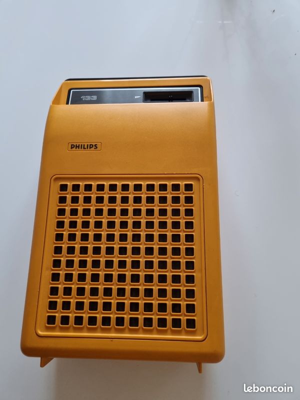 TOURNE DISQUE ÉLECTROPHONE PHILIPS Stéréo 200, l'ensemble en bon état